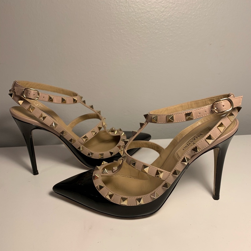 Valentino Black Patent & Nude Rockstud T-Strap Pumps - Picture 5 of 9